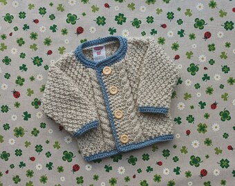 Trachtenjacke beige blau Junge Taufe Babyparty gestrickt Babyjacke Kindergeburtstag Taufkleidung Geschenk Babyshower Pullover Strickjacke