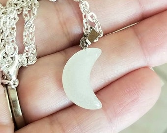 Collier pendentif calcédoine lune en argent sterling, croissant de lune, pierre naturelle, pendentif calcédoine, bijoux célestes, bohème, bohème