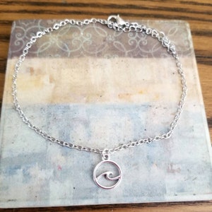 Silver Wave Charm Anklet, Silver Anklet, Wave Ankle Bracelet, Women&#39;s Anklet, Anklet for Teens, Beach Jewelry, Ocean Wave Jewelry, Gifts