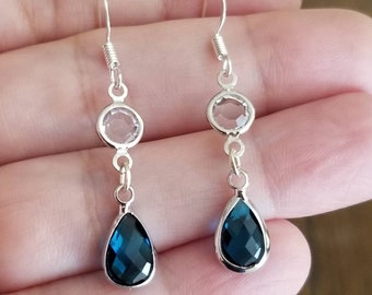 Pendientes colgantes de lágrima de topacio azul en plata de ley: piedra natal de diciembre