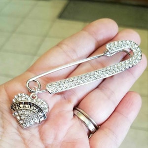Grandma Brooch, Silver Grandma Brooch, Grandma Pin, Grandma Christmas Gift, Gifts for Grandma, Grandma Jewelry, Christmas Brooch, Holidays