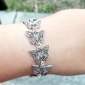 Bracelet papillon en argent, bijoux papillon, bracelet à breloques papillon, bracelet femme, papillons, bracelet printemps, cadeau pour elle