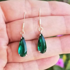 Sterling Silver Emerald Earrings, Silver Emerald Earrings, Emerald Dangle Earrings, Green Gemstone Earrings, Emerald Jewelry, Emeralds