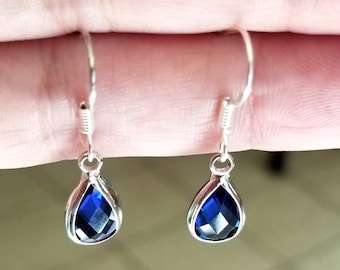 Sterling Silber Saphir Ohrringe, Saphir baumeln Ohrringe, Blaue Ohrringe, Damen Ohrringe, Saphir Schmuck, September Birthstone, Geschenke
