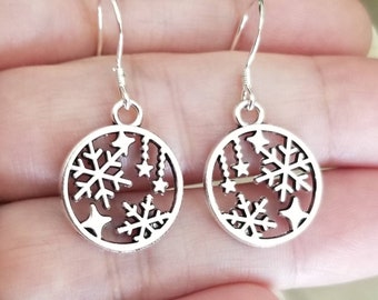 Weihnachtsohrringe Aus 925er Silber – Schneeflocken-Anhänger Mit Zirkonia, Hängend, Hypoallergen, Festlicher Damenschmuck