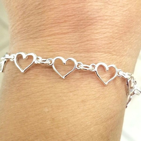 Silber Herz Armband, Herz Armband für Frauen, Herz Charm Armband, Herz Schmuck, Geschenke für sie, Frau Geschenk, Tochter Geschenk, Herz Charms