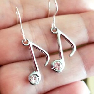 Sterling Silber Musiknote Ohrringe, Kristall Achtelnote Ohrringe, Baumeln Ohrringe, Musiker Geschenk, Musiknote Schmuck, Silber Ohrringe, Geschenk