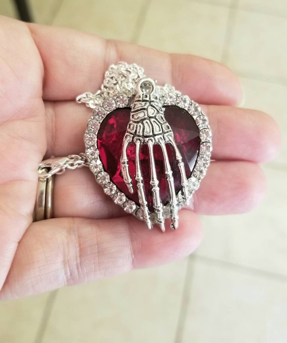 Skeleton Hand Crystal Heart Necklace Skeleton Hand Necklace Gothic Halloween Jewelry Punk EMO Bones Zombie Gothic Jewelry Unique