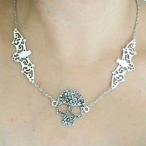 Skull Necklace, Bat Necklace, Skull & Bat Necklace, Choker Necklace, Goth Necklace, Goth, Gothic, Emo, Halloween, Bats, Bat Jewelry, Skulls