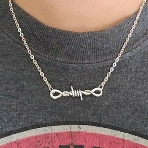 Barbed Wire Necklace, Barbed Wire Pendant, Silver Necklace, Barbed Wire Jewelry, Choker, Unisex Jewelry, Goth, Gothic, Unisex Necklace