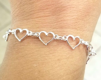 Silver Heart Bracelet, Heart Bracelet for Women, Heart Charm Bracelet, Heart Jewelry, Gifts for Her, Wife Gift, Daughter Gift, Heart Charms