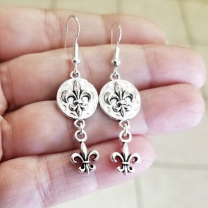 Silver Fleur de Lis Earrings, Fleur de Lis Jewelry, Silver Dangle Earrings, Womens Earrings, French Flower Earrings, Mardi Gras Earrings