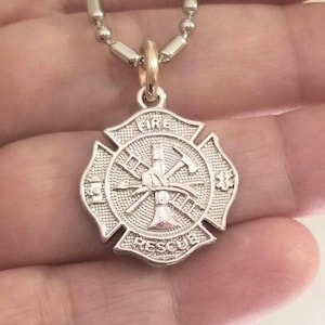 Men&#39;s Silver Firefighters Necklace, Firefighters Badge Pendant, Stainless Steel, Unisex Jewelry, Firefighter Gifts, Firemen Gift, Firewomen