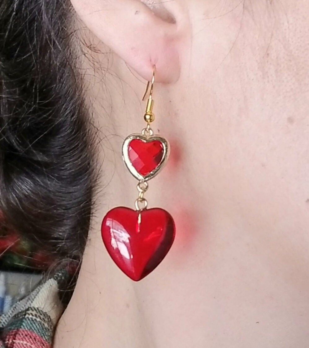 Orecchini Pendenti Taglio Pera Simulati Rubino Rosso Droccia Orecchini Pendenti Taglio Pera Simulati Rubino Rosso Droccia
