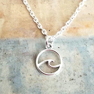Silver Wave Necklace, Wave Necklace for Women, Teen Necklace, Beach Theme, Ocean Wave, Wave Pendant, Unisex Necklace, Gifts for Her, Waves
