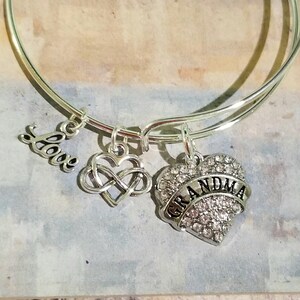 GRANDMA Bracelet, Silver Grandma Jewelry, Grandma Gift, Gifts for Grandma from Grandkids, Grandma Bangle Bracelet, Grandma Christmas Gifts