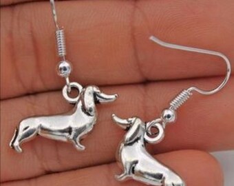 Orecchini A Bottone Argento 925 Con Brillantini – Design Bassotto – 13mm X 7mm – Katy Craig In Scatola Regalo