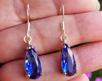 Sterling Silber Saphir Ohrringe, Saphir baumeln Ohrringe, Blaue Edelstein Ohrringe, Damen Ohrringe, Saphir Schmuck, September Birthstone