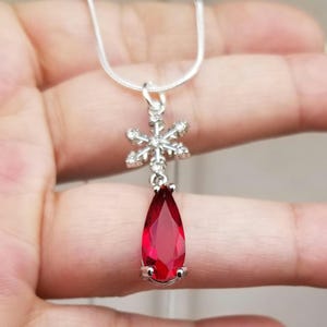 Sterling Silber Kristall Schneeflocke Halskette, Rubin Weihnachtskette, Silber Schneeflocke Ohrringe, Schneeflocke Schmuck, Weihnachtsschmuck