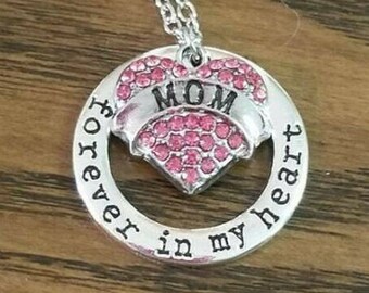 Mom Forever in my Heart Necklace, Mom Heart Pendant,  Daughter Gift, Missing Mom, Mom Daughter Jewelry, Mom Memorial Necklace, Family Jewelr