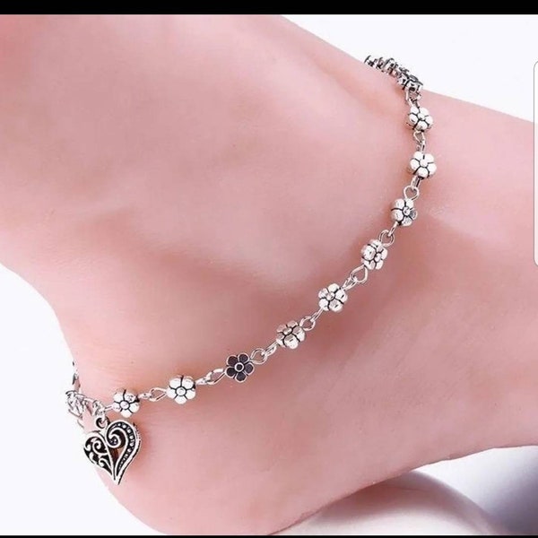 Daisy Chain Flower Anklet, Heart Dangle Charm, Silver Anklet, Flower Anklet, Women's Anklet, Anklet for Teens, Daisy Anklet, Friend Gift