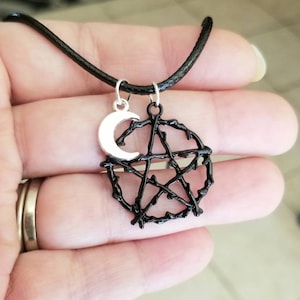 Pentagram Necklace, Pentagram Pendant Necklace, Crescent Moon, Wiccan Jewelry, Pagan, Wicca, Celtic, Moon Goddess, Witch, Occult, Amulet
