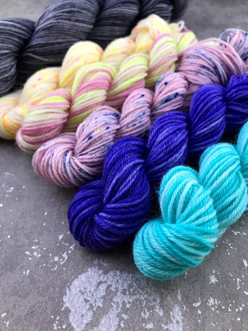 My Favorite Things Cowl Kit