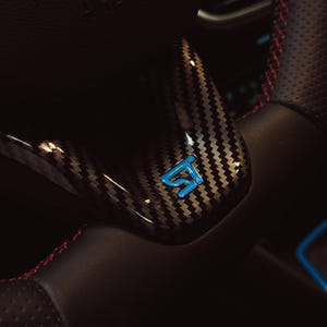Inserto ST per cover carbonio Fiesta Focus Puma