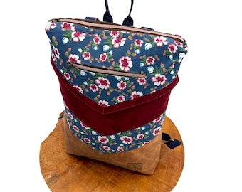 Varo Backpack – Handmade & modern | Roll-top design, many compartments, 10L volume | Unique piece based on a Hansedelli pattern