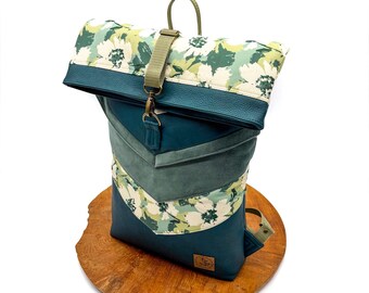 Varo backpack with rolltop (water-repellent)