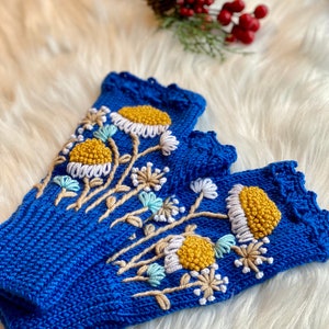 Daisy Flowers, Royal Blue Knitted Gloves, Embroidered Handmade Fingerless Gloves, Warmers, Wrist Warmer, Christmas Gift, Birthday Gift image 8