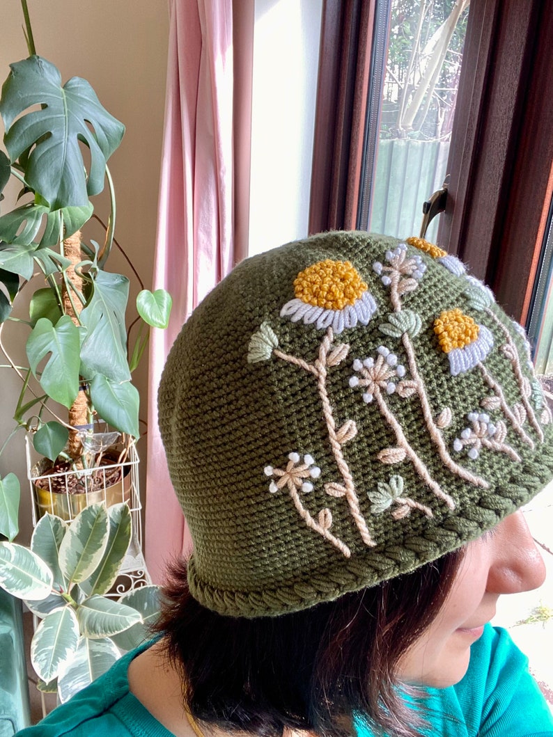 Daisy Crochet Army Green Hat, Knitted Flower Hat, Winter Fashion, Ear Warmer, Crochet Hat, Christmas Gift, Gift to Her image 4