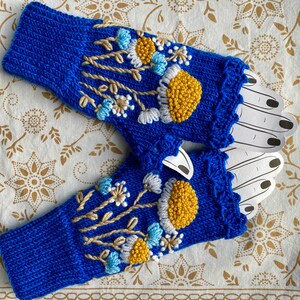 Daisy Flowers, Royal Blue Knitted Gloves, Embroidered Handmade Fingerless Gloves, Warmers, Wrist Warmer, Christmas Gift, Birthday Gift image 5