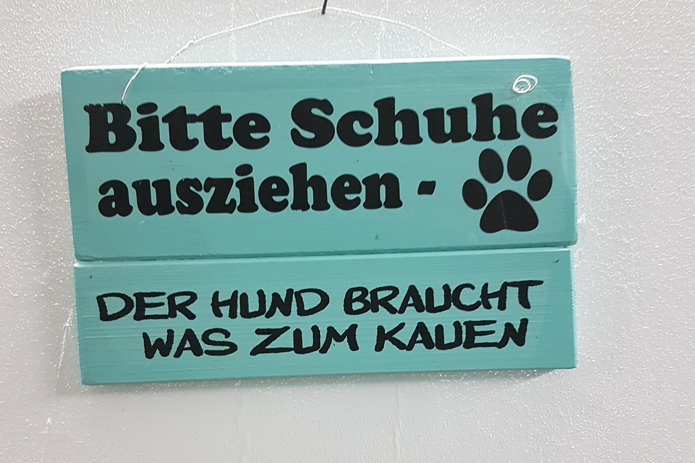 bitte schuhe ausziehen der hund braucht etwas zum kauen etsy