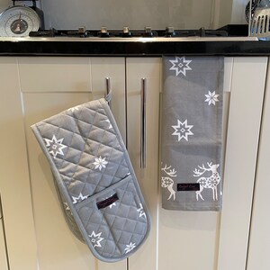 Christmas Reindeer Kitchen Towels Set, Grey Tea Towel, Red Tea Towel, Xmas Kitchen Gift,Christmas Oven Gloves, Grey Set glove/towel