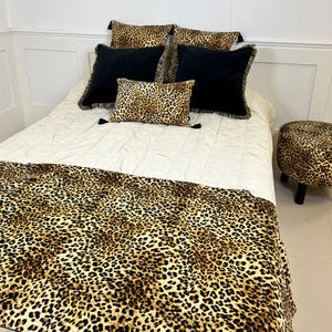 Leopard Print Throws,Animal Print Throw, Leopard Velvet Blanket, Velvet Throw, Velvet Blanket, Leopard Velvet Cushions, Home Gift for Her