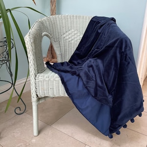 NAVY VELVET THROW