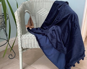 Coperta di velluto di lusso, coperta blu per divano, coperte grigie per camera da letto, coperte di velluto blu, coperte di velluto con pompon, regalo di lusso per la casa,