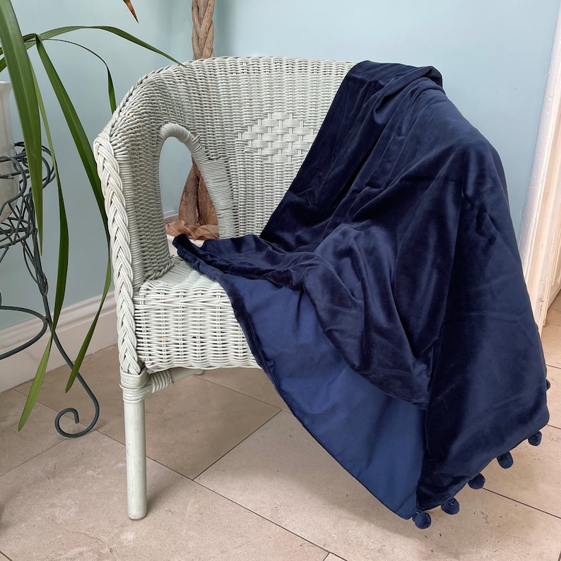 NAVY VELVET THROW