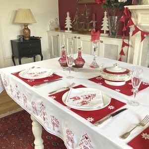 Lot de 4 serviettes de table Noël, brodées, Lot de serviettes de table Noël, Linge de table Noël, Serviettes de table en coton, Serviettes réutilisables, Décoration de table de Noël