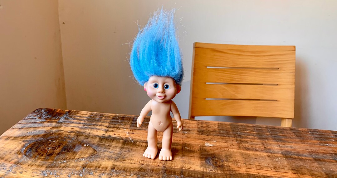 Vintage 1992 Ace Novelty Blue Hair Troll Doll - wide 2
