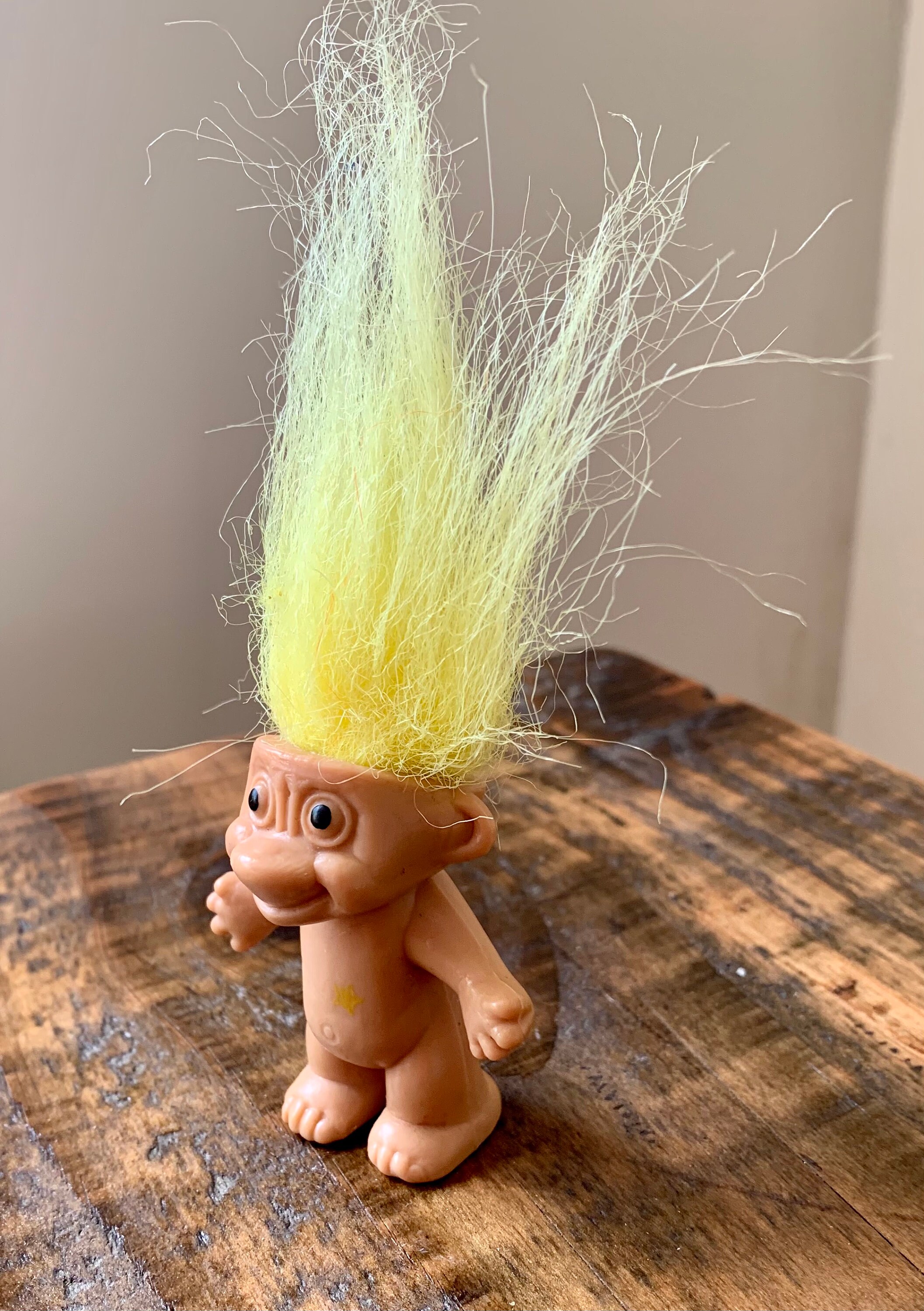 Vintage década de 1980 década de 1990 Pelo amarillo Troll