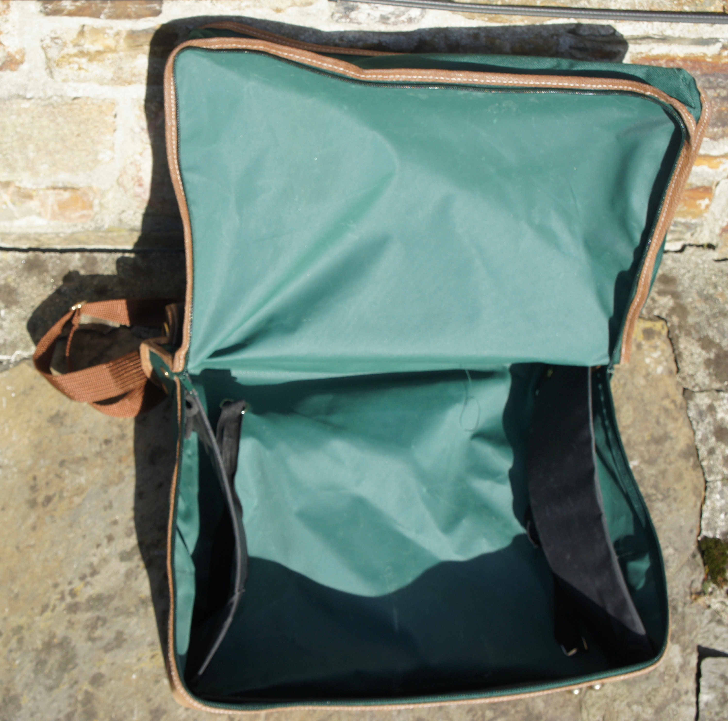 Vintage Cotton Traders Green Canvas Travel Luggage Case Etsy Hong Kong