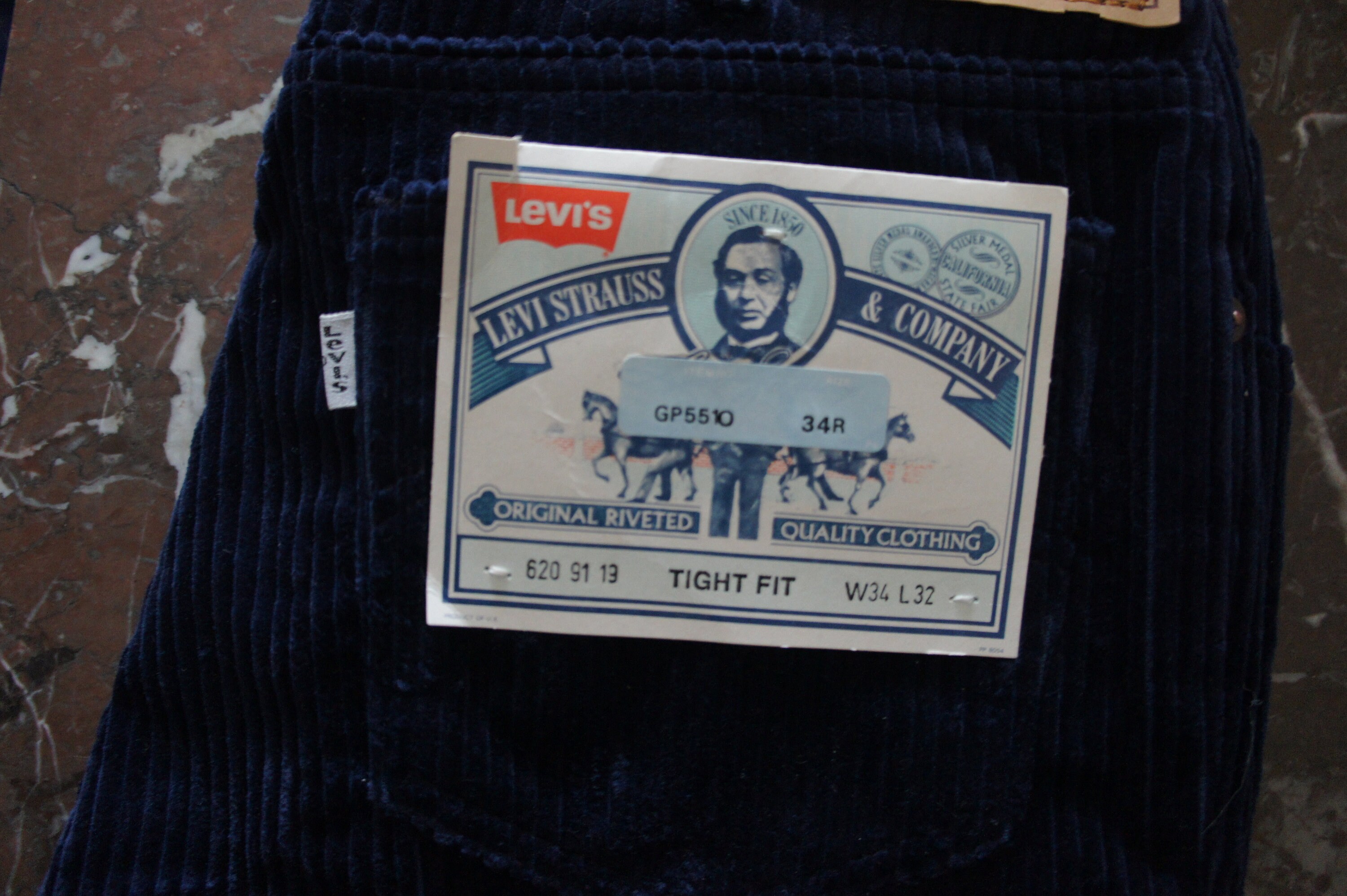 Image of Super Rare, Vintage, Levi's Dark Blue, Tight, Corduroy, Trousers, Unworn, Tags Attached, High-End Fashion, Men's, Collectible, Retro, W34 L32