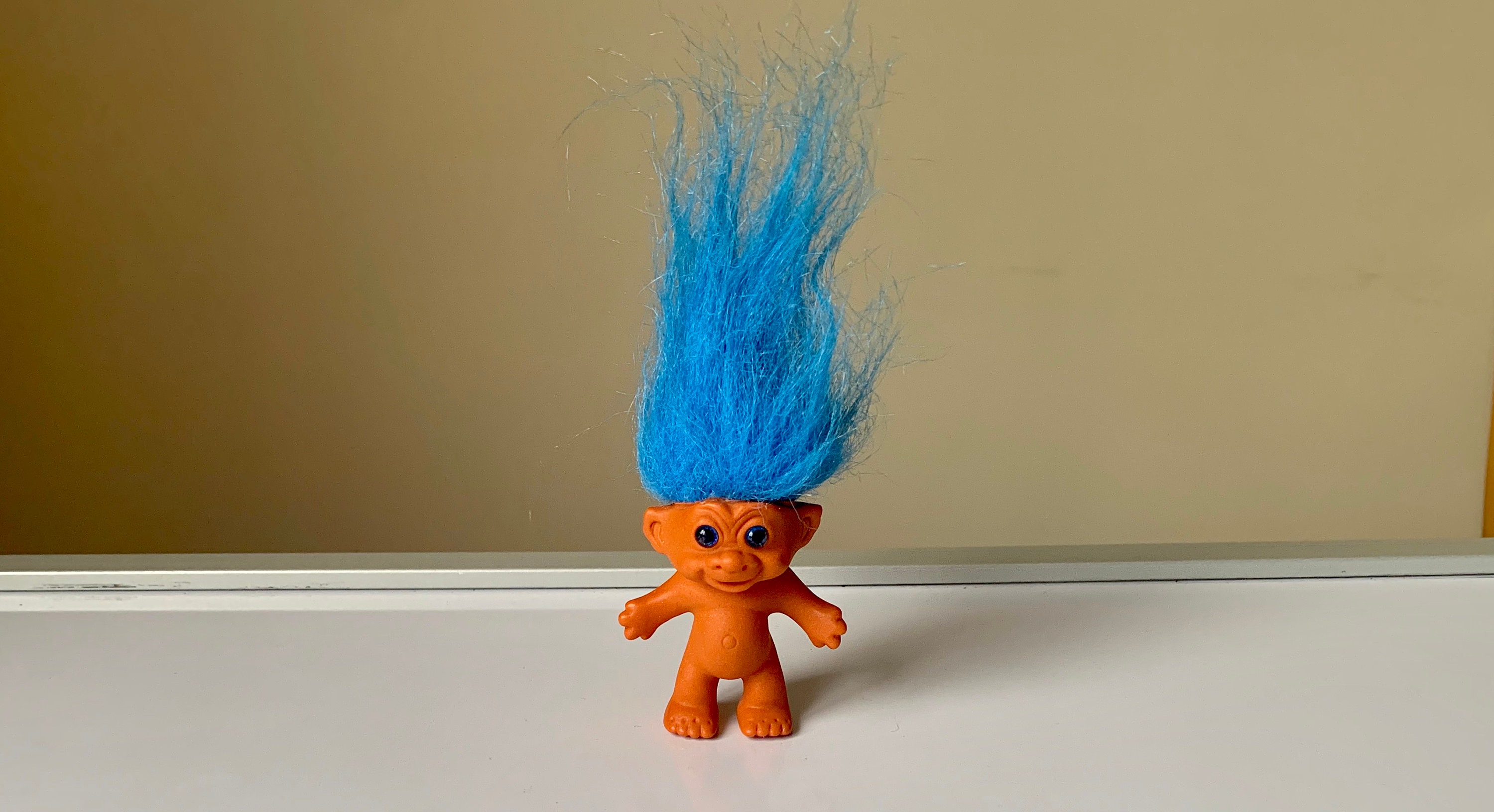Vintage 1992 Ace Novelty Blue Hair Troll Doll - wide 4