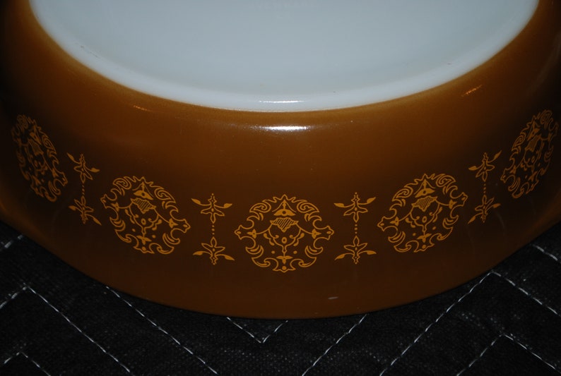 Vintage Regency Promotional Pattern 043 1 12 Quart Casserole Dish