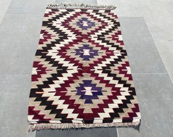 Vintage Türkischer Kelim Teppich 100x150: Geometrischer Oushak Wollteppich