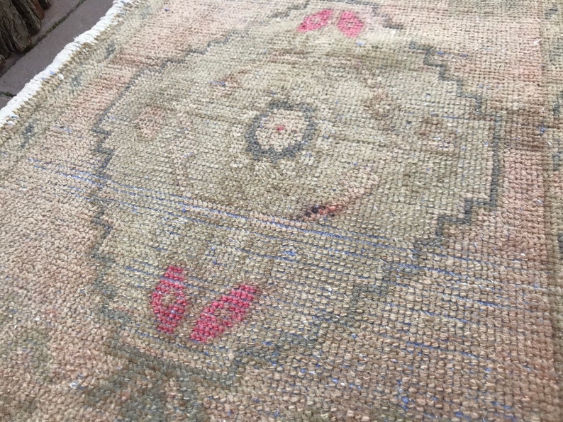 Door mat Vintage rug Turkish small rug Bohemian rug ! FREE SH\u0130PP\u0130NG ! Handmade rug Small rug 90x44cm =2.9 ft x 1.6 ft Wool rug