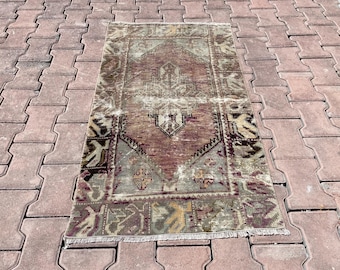 Vintage Oushak Turkish Rug: 2.3x3.9 Wool Area Rug