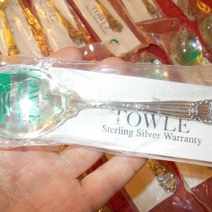 Georgian 1898 pierced Sterling Silver Dinner Flatware/Silverware set  by Towle Silversmiths USA (67 pieces)